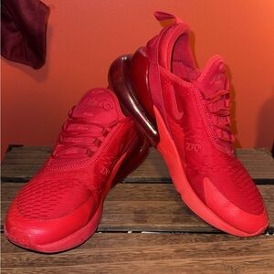 Air Max 270 University Red